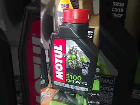 Encuentra aceite Motul para moto Yamaha 1000cc en AutoZone